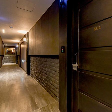 French Code Hotel Чханвон Екстер'єр фото